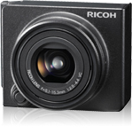 �Ω����U�ئU�˪���v��H�C RICOH LENS S10 24-72 mm F2.5-4.4 VC 
